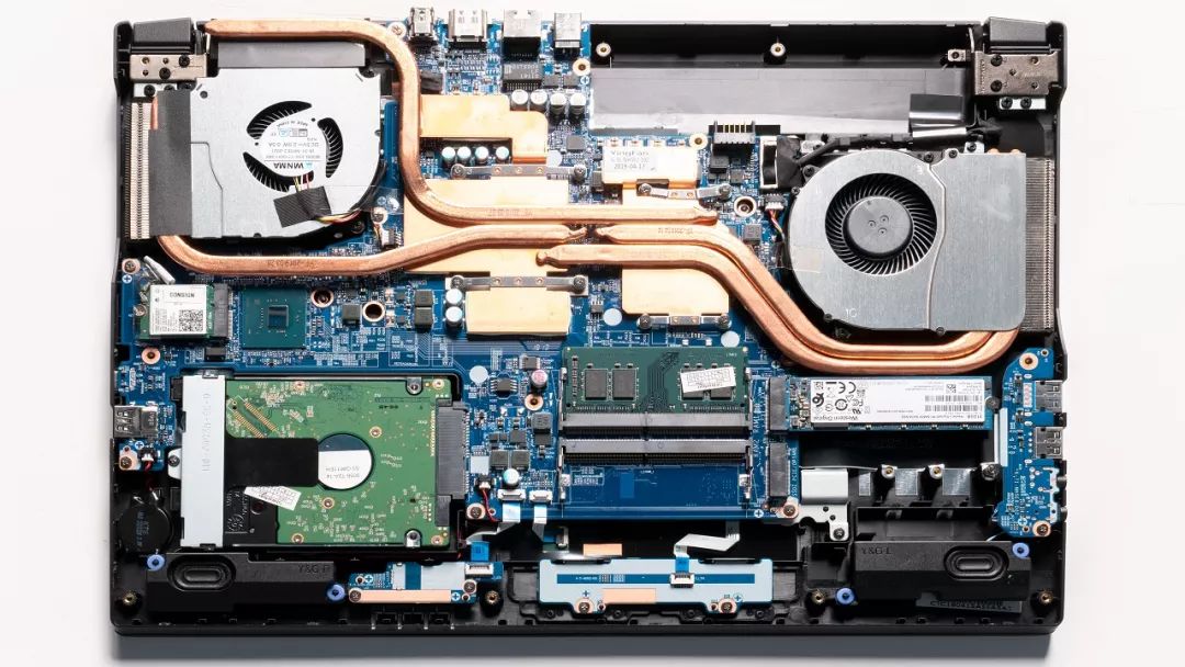 【猪王的良心结语】上图是炫龙t3pro的拆机实拍图,4热管双风扇的组合