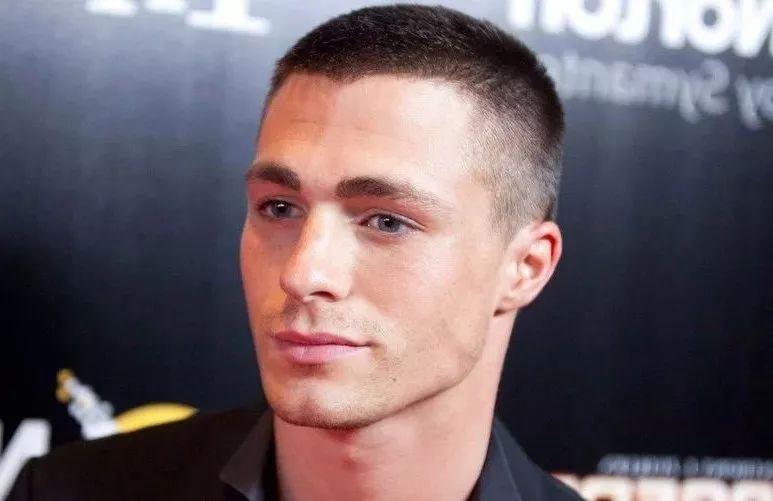 67因此,短款船员头保持着经典的船员剪裁风格,有着