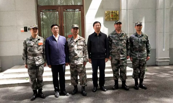 省委常委省军区政委傅永国到平房区检查指导工作