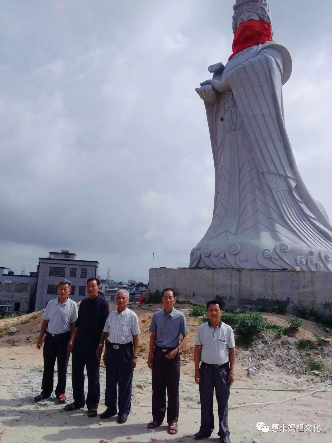 潮汕第2座妈祖石雕圣像建在这个地方总高1588米
