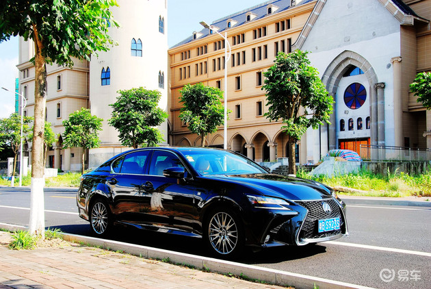 不凡之选珠海激情试驾雷克萨斯gs300fsport版