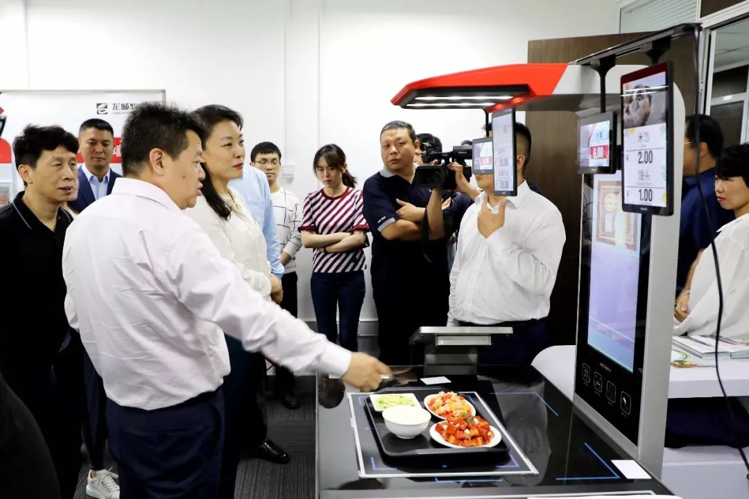 快客利参与此次大会的展台设计为三大主题:微生物化验(食品安全方面)