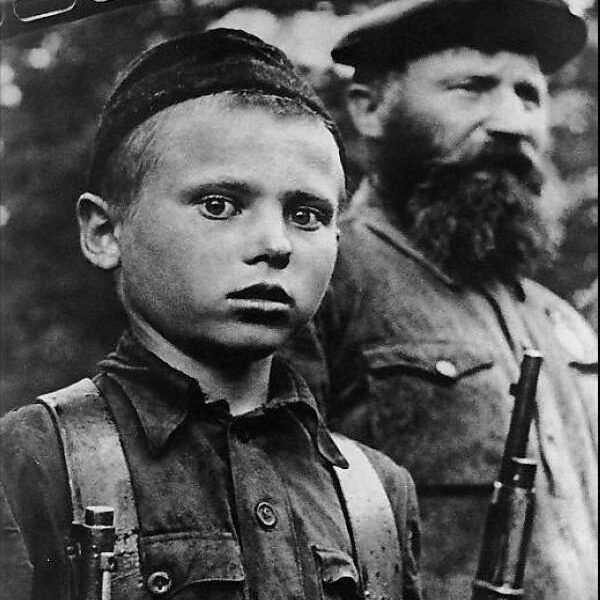 原创致敬二战时期苏联红军中的童子军