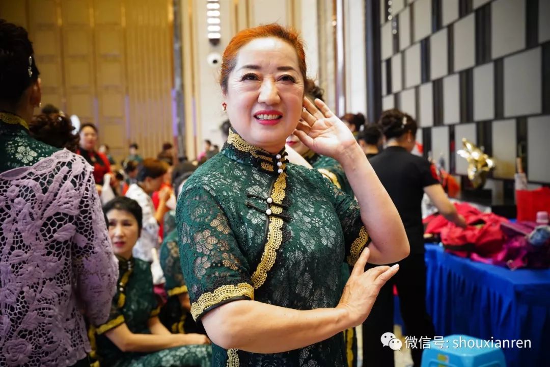 转载寿县安徽省第四届万人旗袍行走艺术节在寿县隆重举行