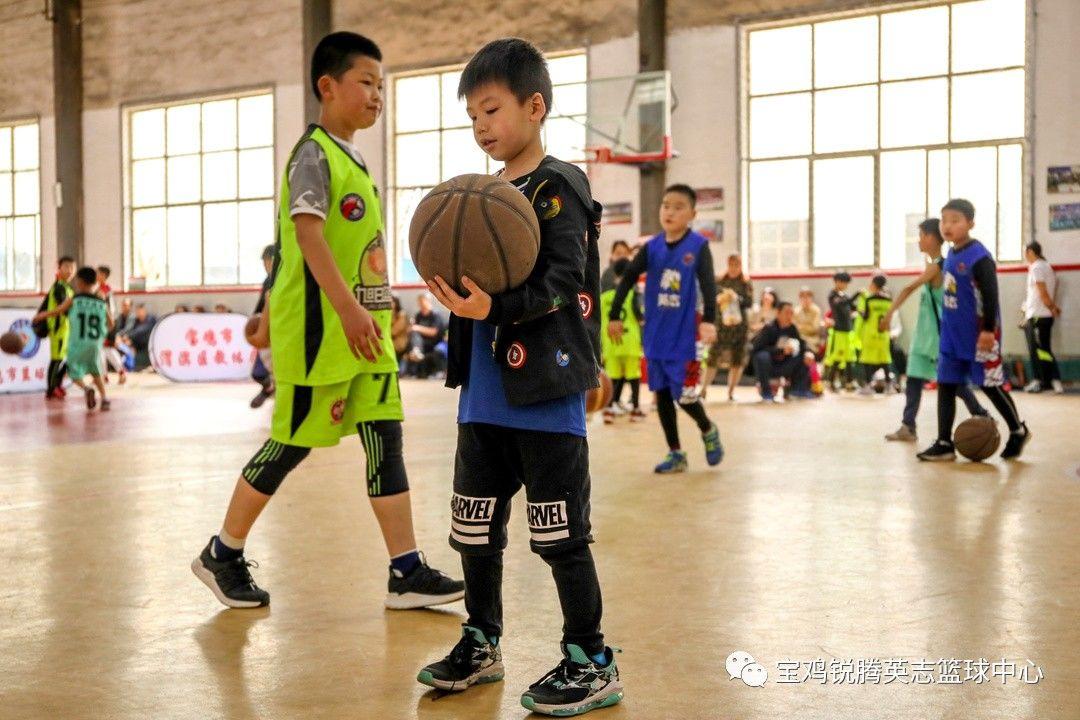 2019年中国篮协小篮球宝鸡赛区联赛在锐腾体育英志篮球中心正式开打啦