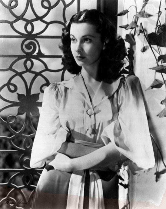 费雯丽丨《乱世佳人》女主,风华绝代不输赫本,为何变成疯女人?