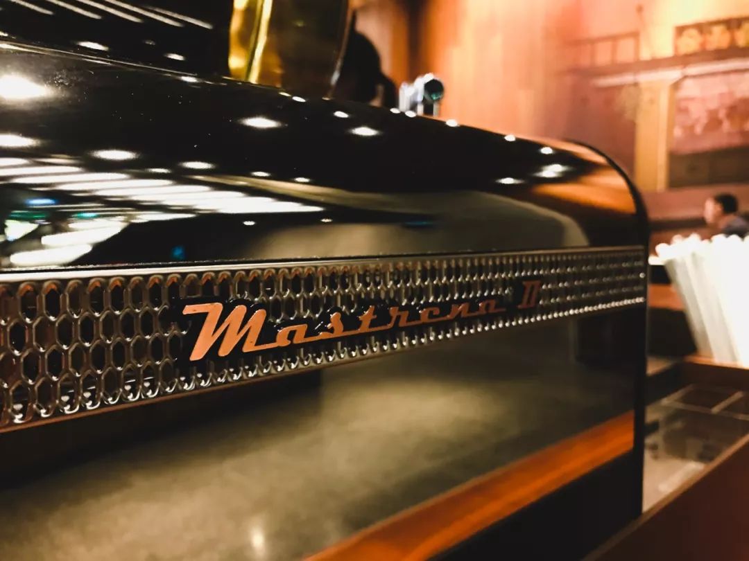 星巴克的一小步,会是咖啡界的一大步吗?_门店