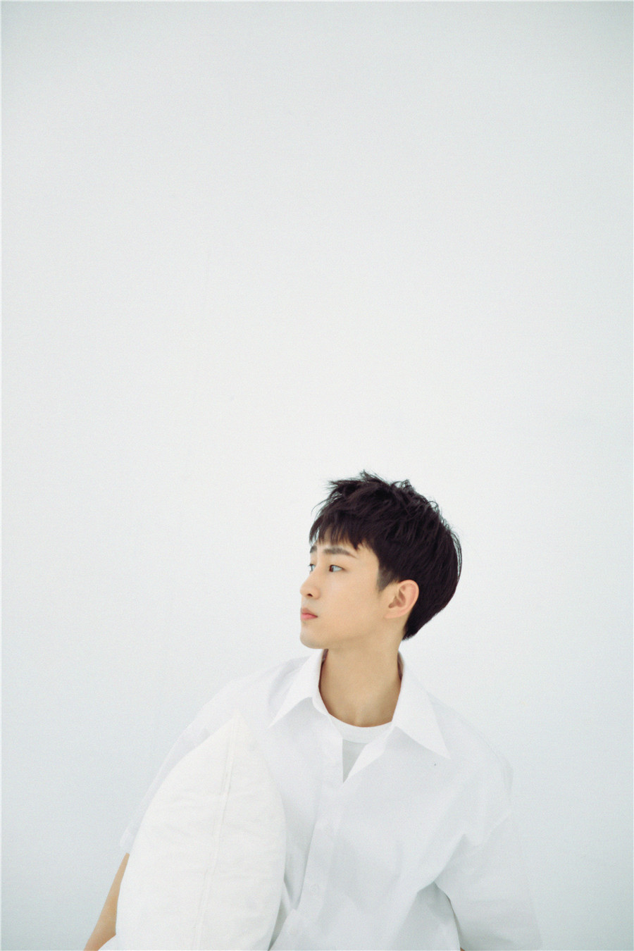 宋文作最新写真 白衣少年清新治愈