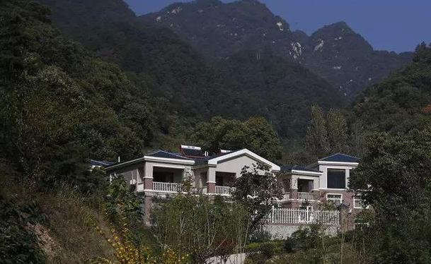 汉中养老中心变形记这边拆那边建秦岭别墅之殇何时休