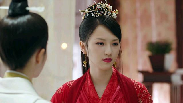 原创白发皇妃七大美女黄灿灿竟然格外好看张雪迎很有灵气