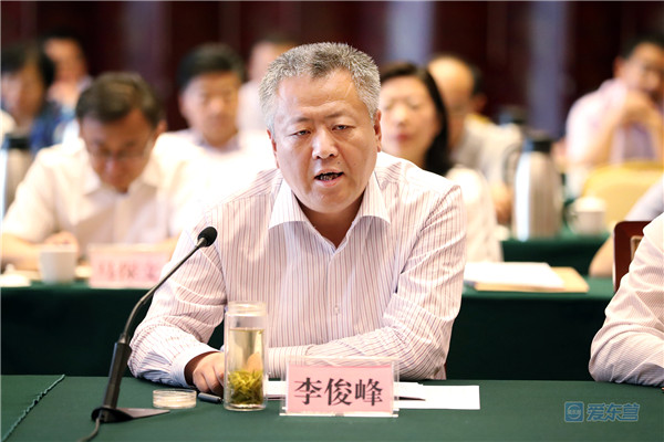 副市长 李俊峰6969建议系统规划,建设一批以油田与石油大学融合