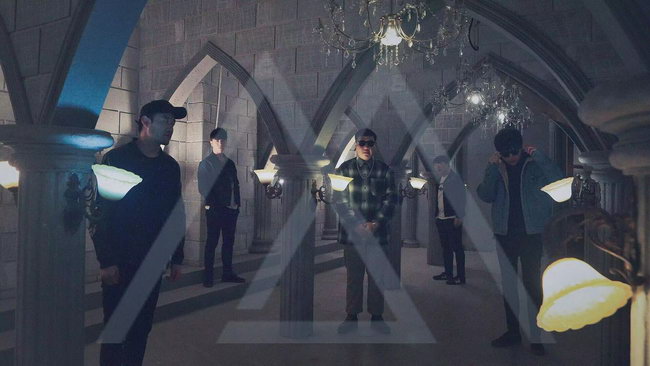 同名专辑《醒山》发布 开创属于醒山的“中文核”风格_音乐
