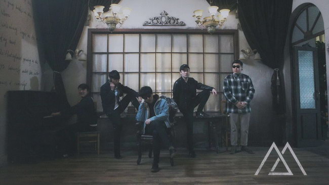 同名专辑《醒山》发布 开创属于醒山的“中文核”风格_音乐