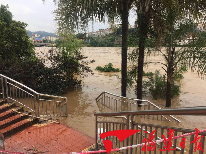 农田被毁洪峰吞噬白莲镇街道三明市区沙溪河超警戒水位1