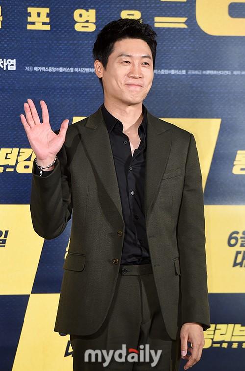 mdphoto金来沅陈善奎等韩国艺人出席新片longlivetheking木浦英雄发布