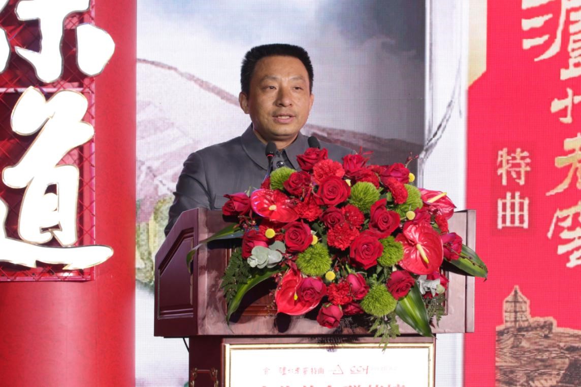 颁奖典礼上,河南广播电视台都市频道,电视剧频道副总监付振中讲到