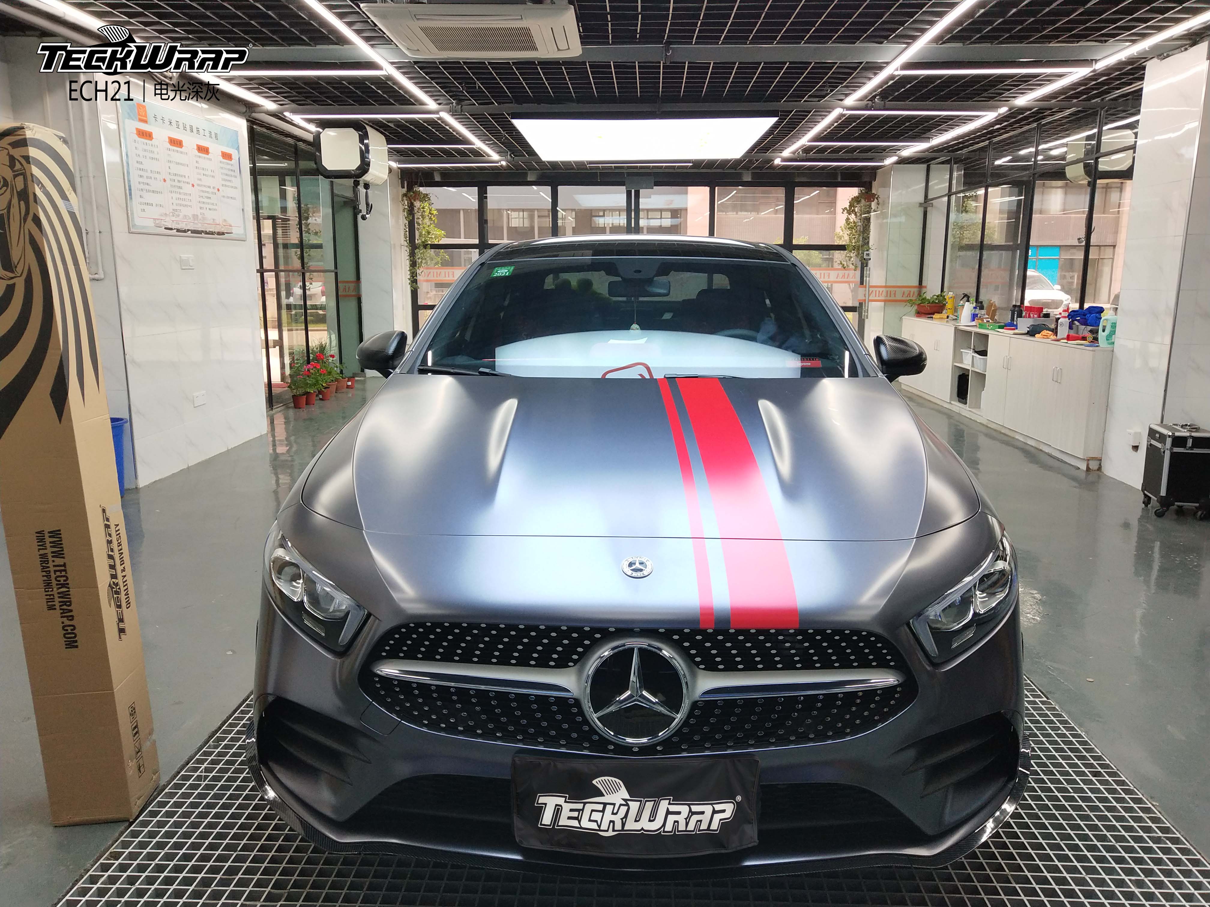 奔驰a200汽车改色贴膜teckwrap美国秃鹰ech21电光深灰