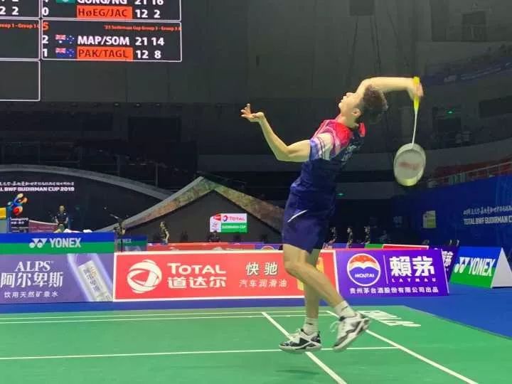 女双比赛,中国组合杜玥/李茵晖迎战马来西亚组合许嘉雯/叶铮雯.