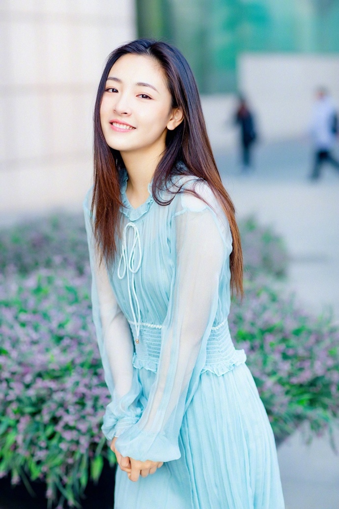 《我只喜欢你》善良可爱的赵乔一——演员吴倩