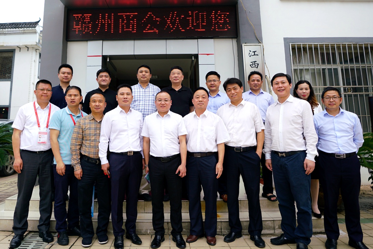 赣商联会长王再兴一行到南昌市赣州商会指导工作