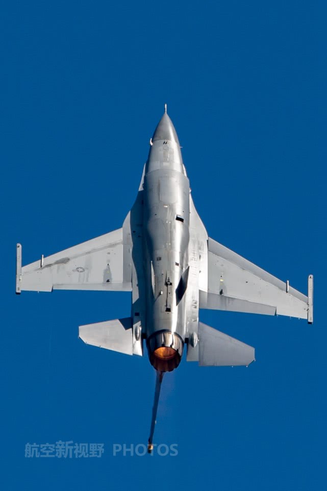 F-16ADF战斗机图片