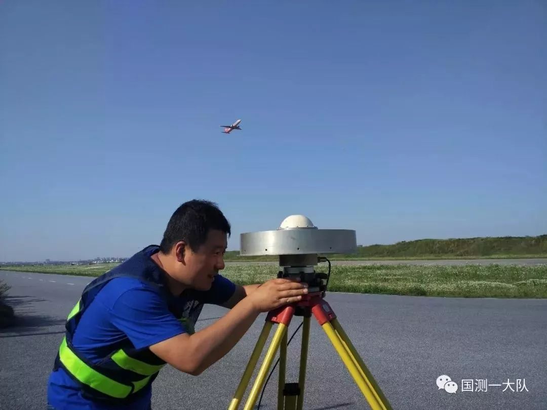 转发测绘如何保障航空安全机场跑道方位及磁差测量