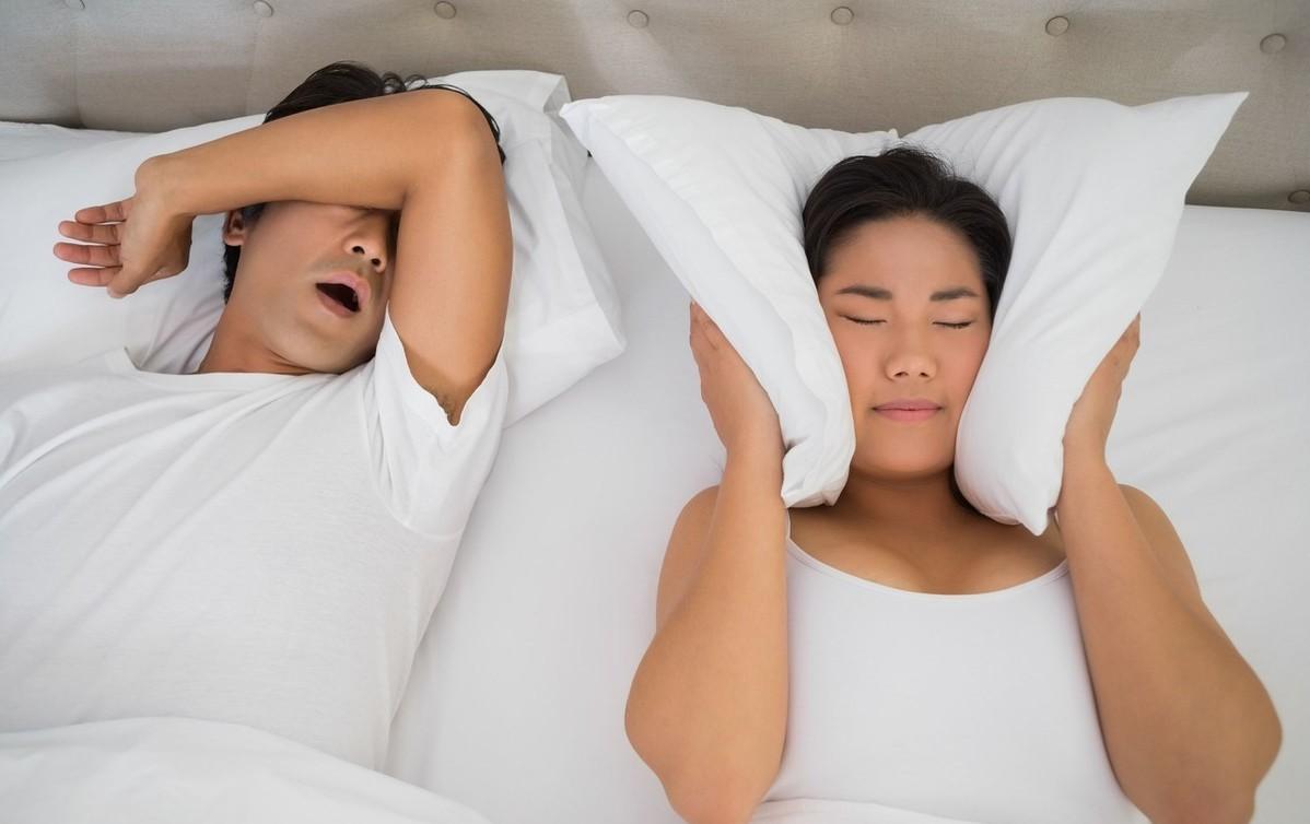 原创睡觉打呼噜并不是睡得香可能是健康出了问题