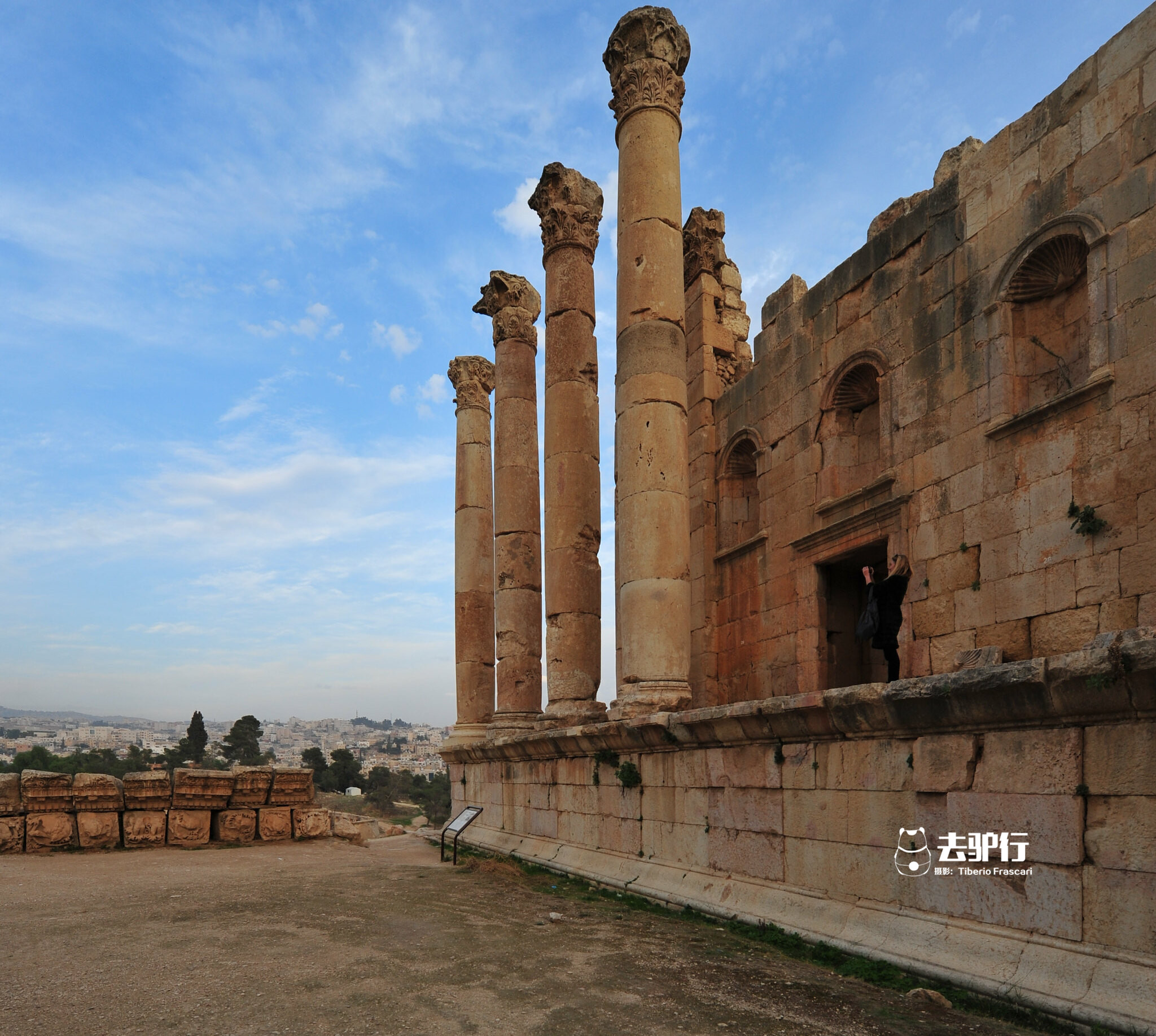 原创神秘古城现世,被黄沙掩埋千年,揭开一座王朝兴衰往事