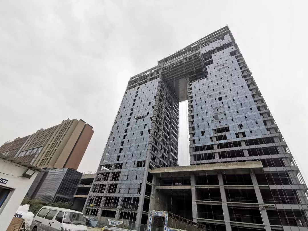 大港,未来可期!两大烂尾项目集体逆天复活,大批品牌即将入驻_镇江