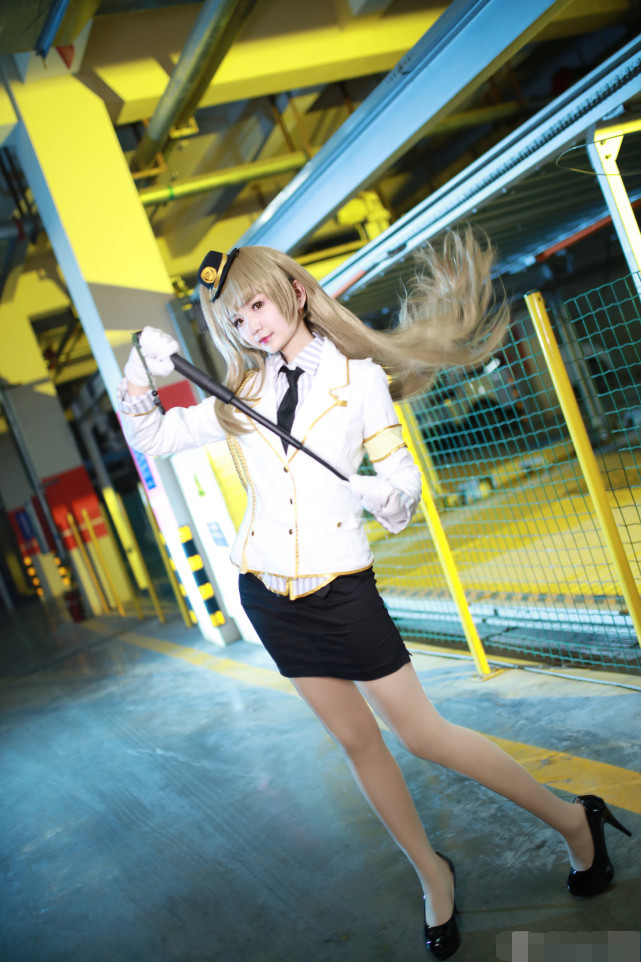 cos:南小鸟,你注定要被逮捕的.