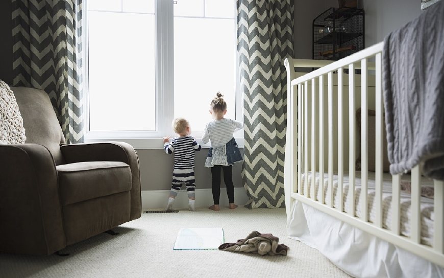 警惕孩子高空坠落 保卫儿童居家安全