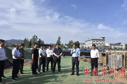 栾川县县委书记董炳麓到部分乡镇就污水处理厂运行情况暨农村改厕工作
