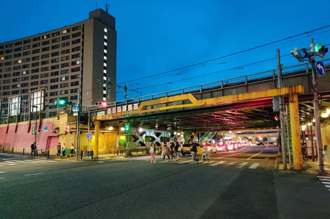 这才是我想给你们看的一加7 pro东京壁纸集!