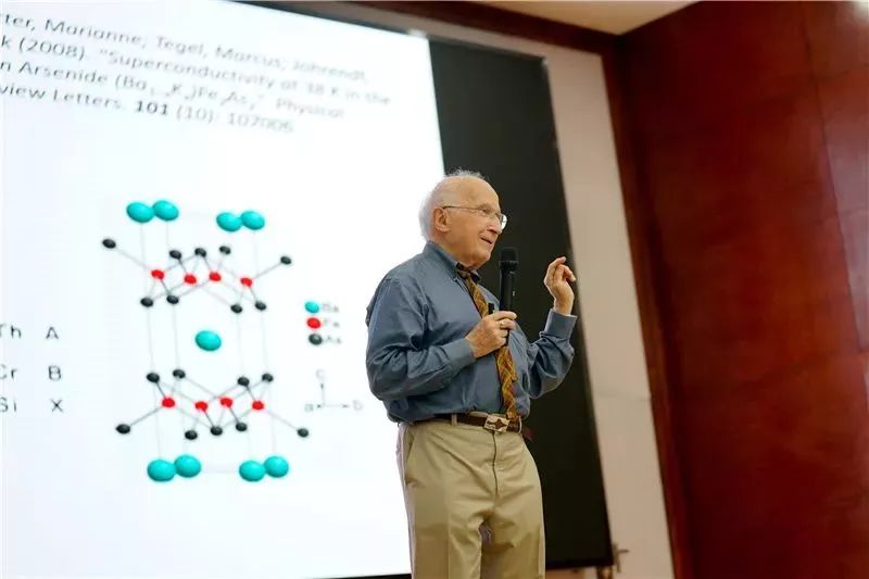 罗德·霍夫曼期待研究院的成立促进深职院在材料科研领域的进步与