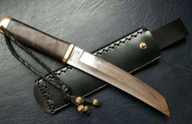 特种兵的军刀都是藏在哪里的有人表示从来没有看到过