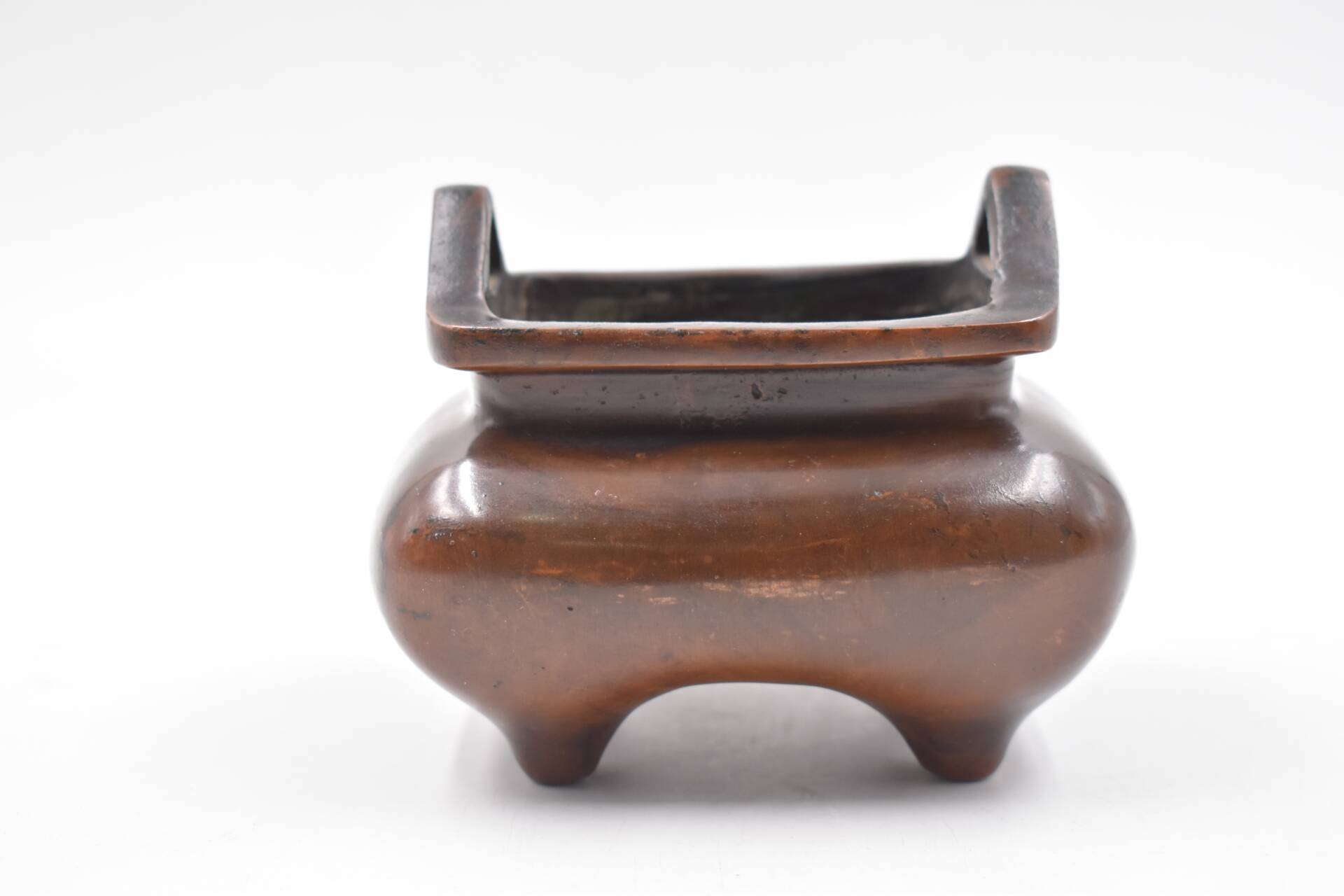 万世艺术惊现琴书侣款四足香炉