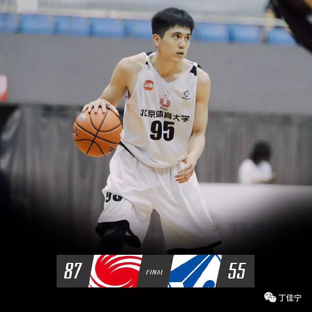 而作为陈伟强的师兄,伟强的大学篮球历程是很多体育教育专业孩子的