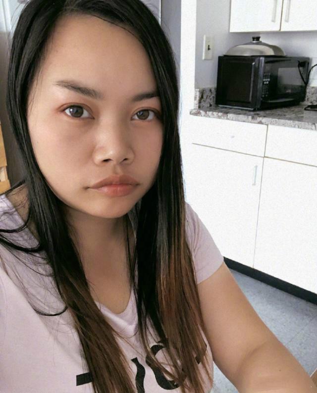 网红鼻祖罗玉凤在社交网络嘲讽华为负能量行为遭全网抵制