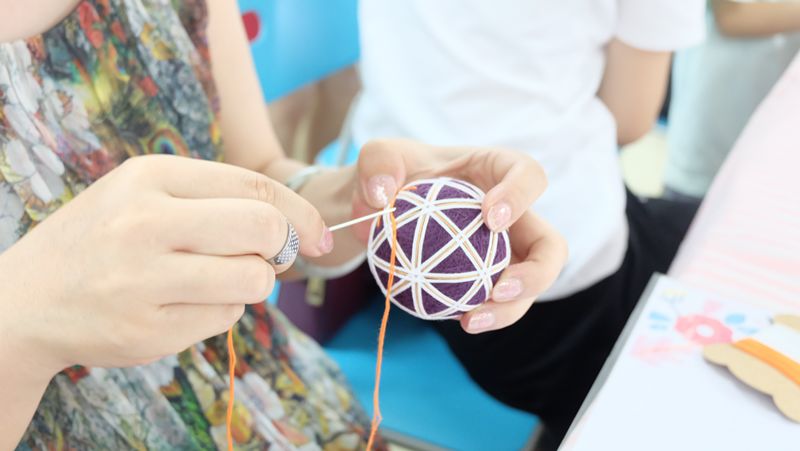 活动回顾布一非遗文化手作坊手鞠球配饰