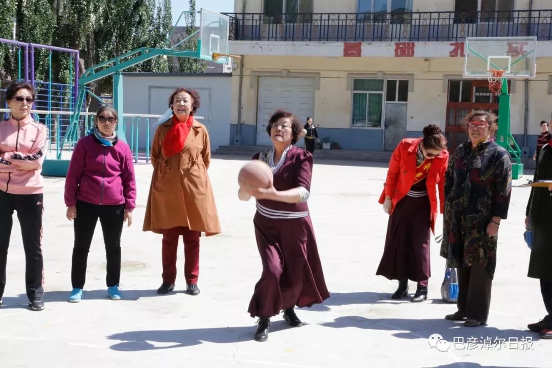 这精神头,年轻人你敢比吗?巴彦淖尔市举办第六届老年人运动会