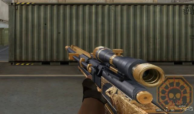 最近外服也是上线了埃及系列的枪械皮肤,金色铁锹跟frf2狙击枪都带有