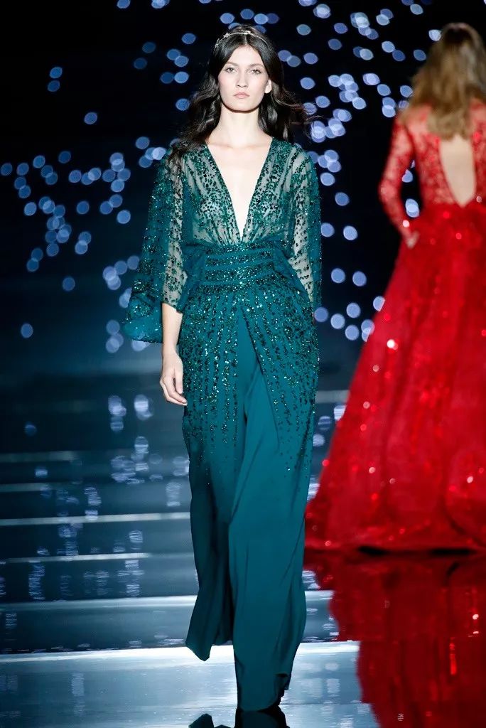 高定秀场的璀璨星空你一定念念不忘zuhairmurad经典星空裙