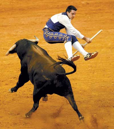 西班牙人为解放自己领土与阿拉伯人持续斗争了700多年