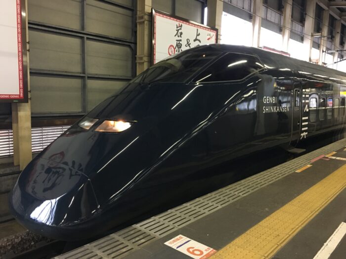 会移动的美术馆世界最快的艺术鉴赏列车现美新干线