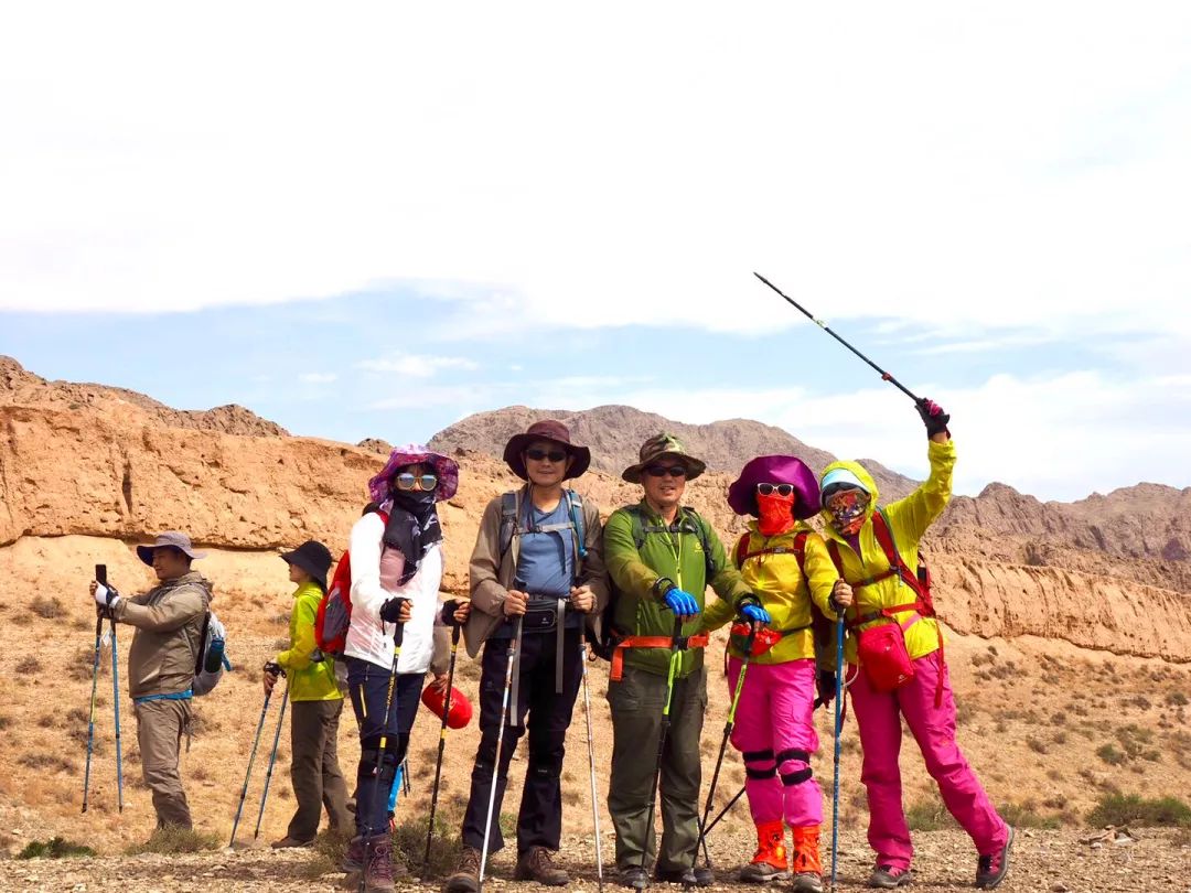 2019华夏行长城徒步计划第二站61横穿朔漠河套徒步长城之旅宁夏永宁