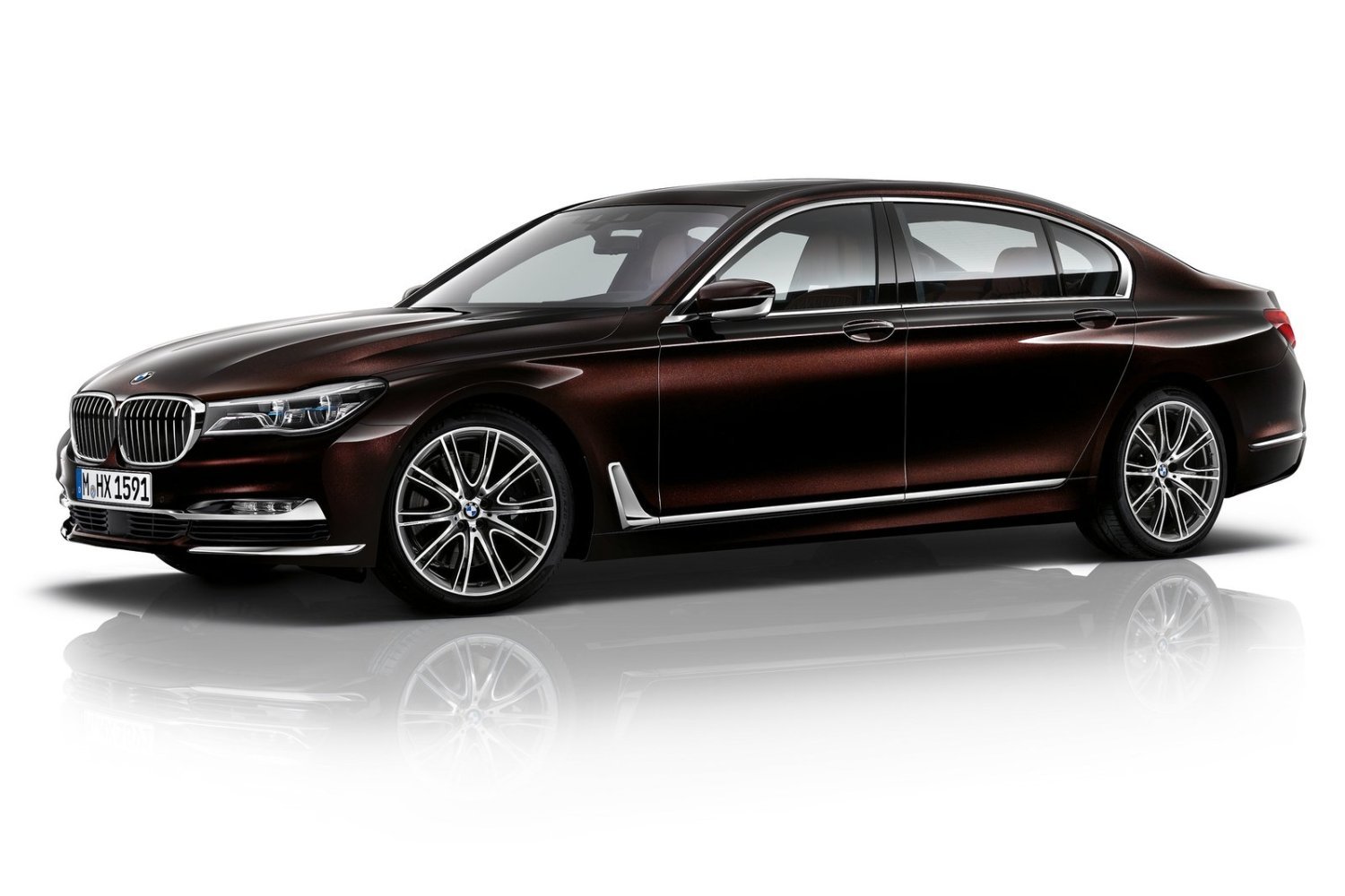 气场提升更加精致与s级拼豪华的新款7系能否让中国买家满意