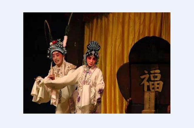 京剧界始终认为劈纺戏流行的那一个时期和《大劈棺》《纺棉花》为代表