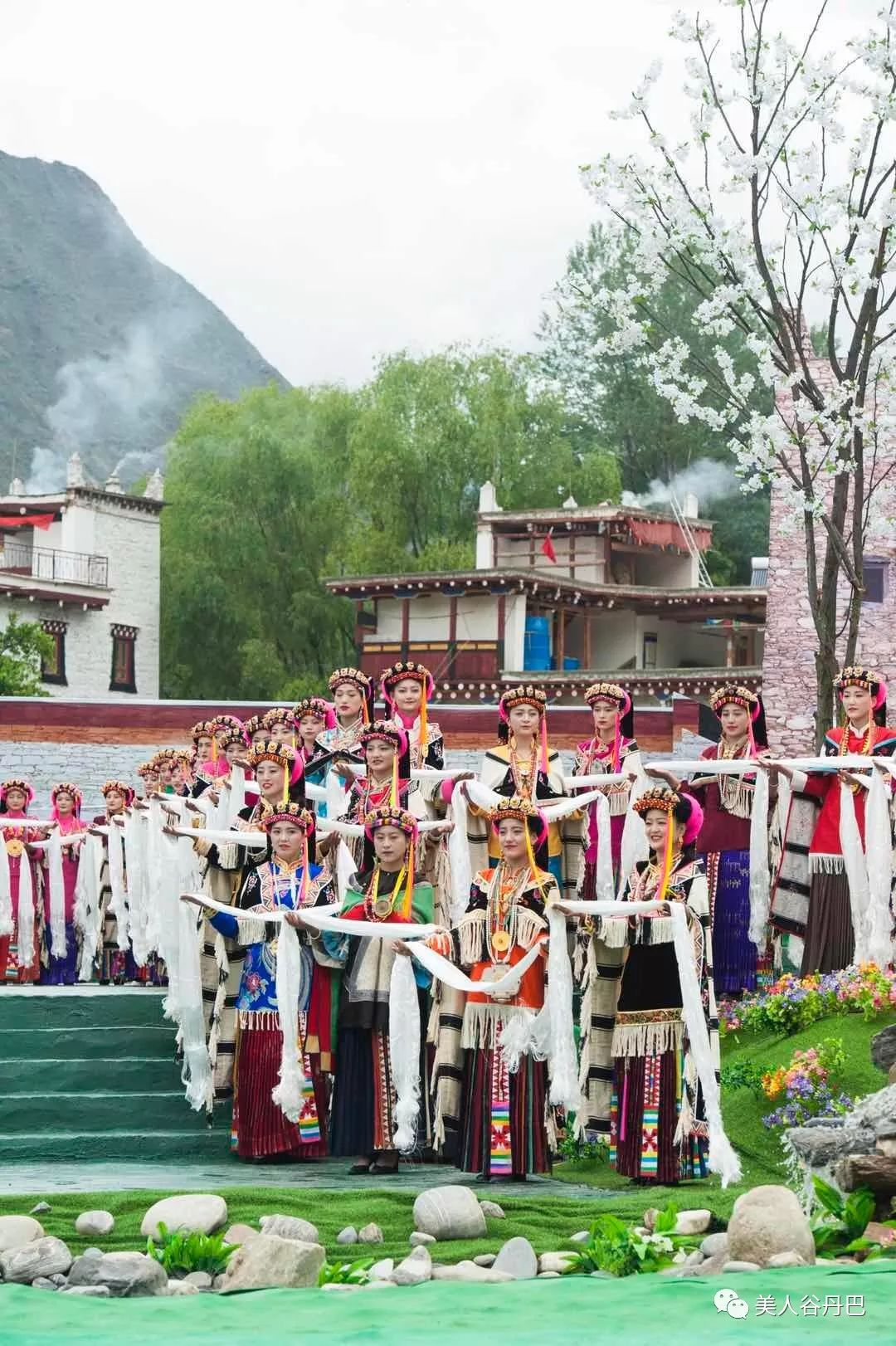 重磅| 520美人谷"金花"出炉!_丹巴县