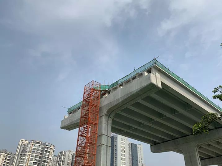 终点接中环路,全长约3公里起于金牛区五块石街道的赛云台路成彭高架入