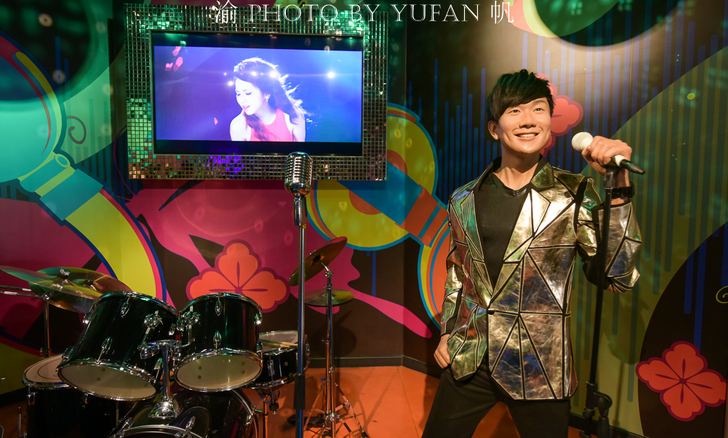 【华语流行歌手林俊杰】虽然是新加坡人,但在大陆却拥有极高的人气